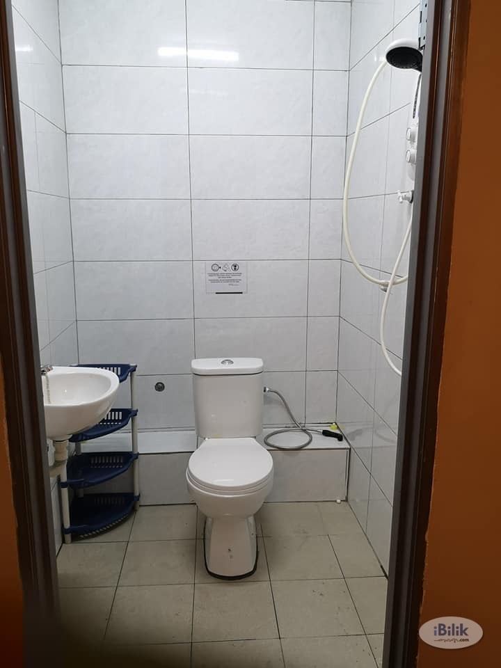 Single Room at Kota Damansara, Petaling Jaya - Image 4
