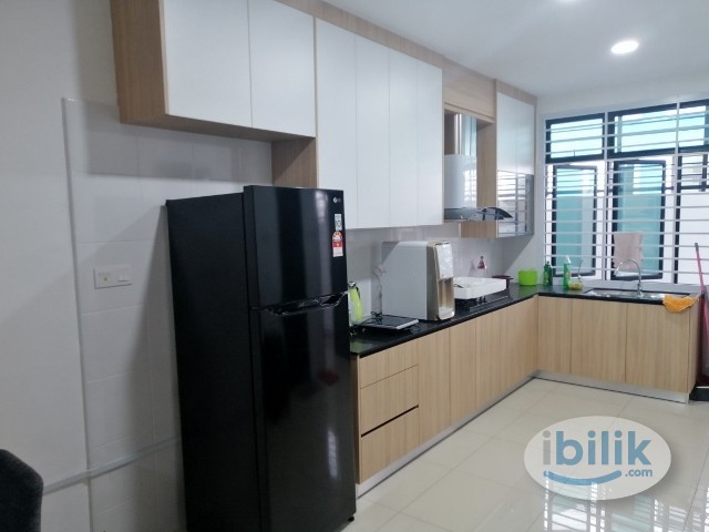 Master Room at Taman Bukit Tiram, Ulu Tiram - Image 2