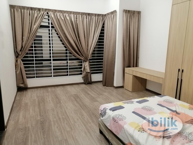Master Room at Taman Bukit Tiram, Ulu Tiram - Image 3