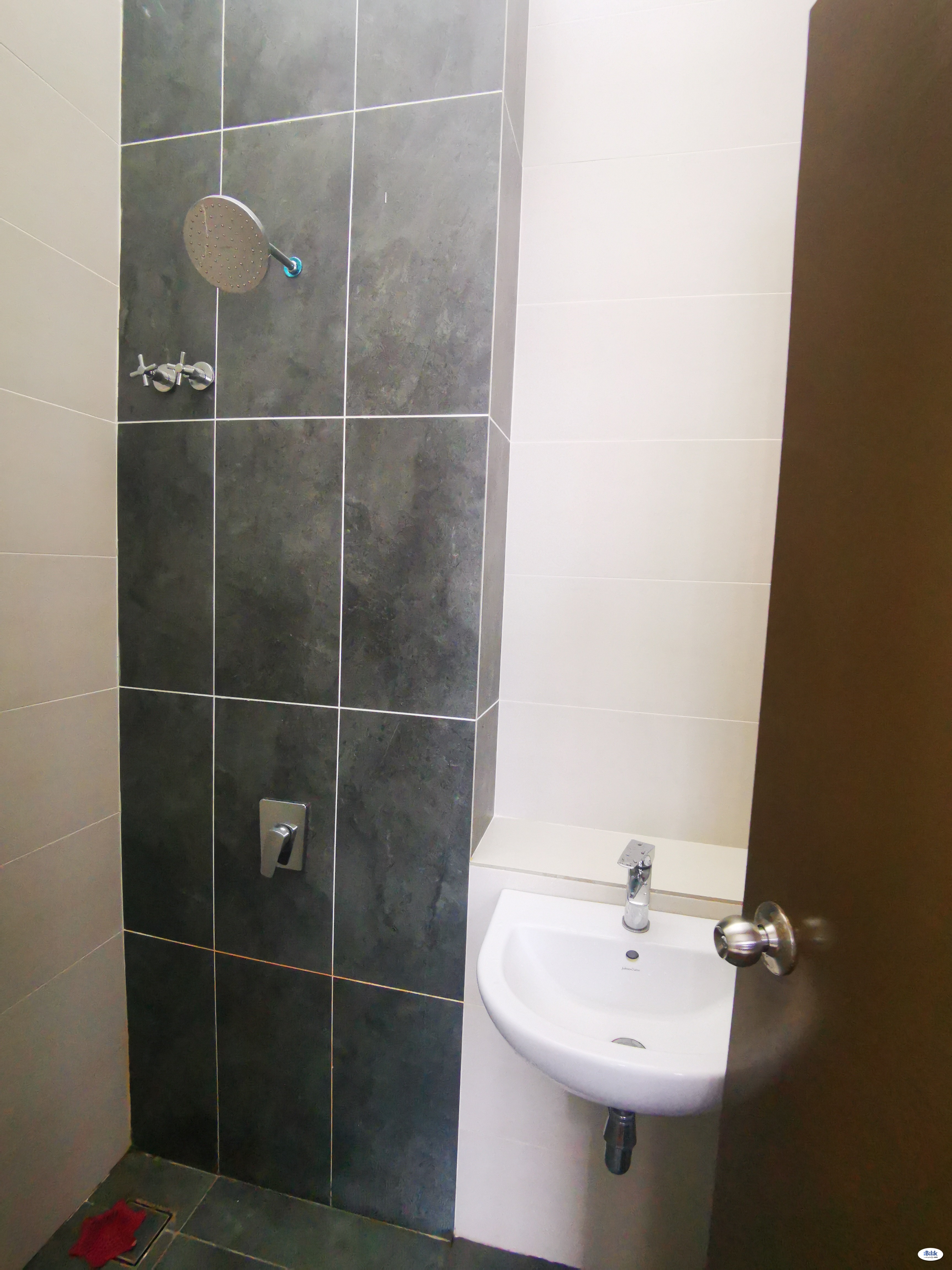Middle Room at Setia Alam, Shah Alam - Image 3