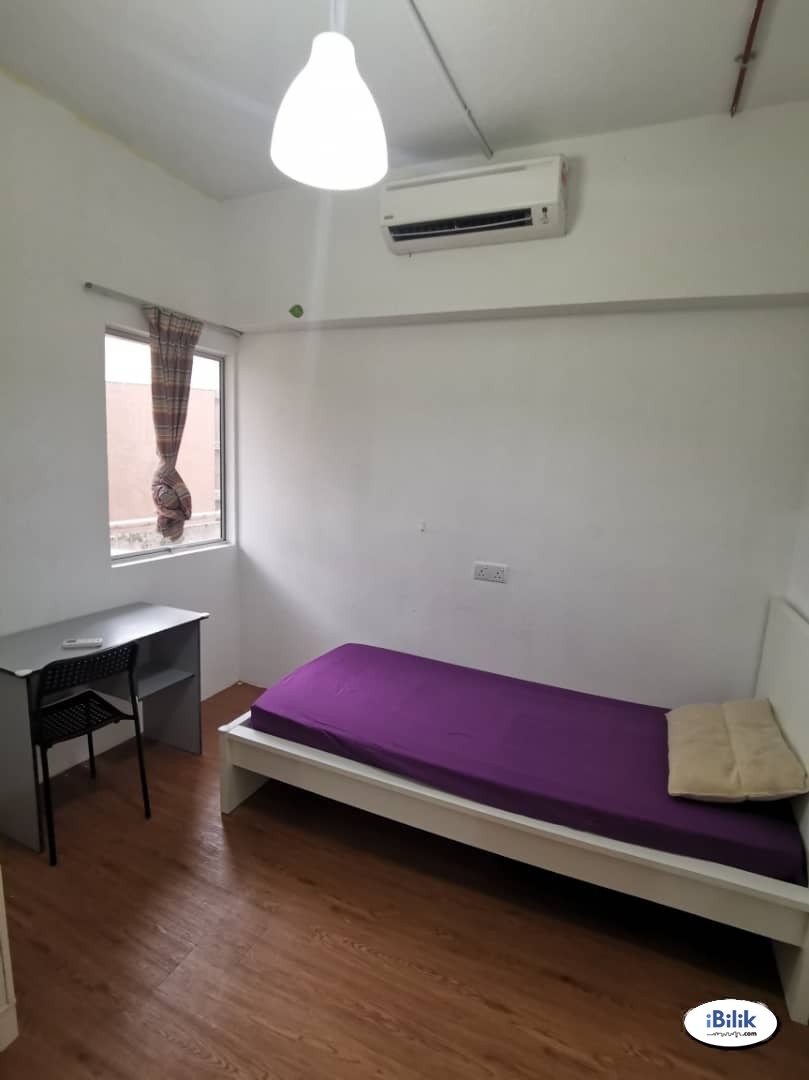 🌈Min 1 Month Rental / Middle Room at SS15, Subang Jaya with Easy Access LRT Station - Image 1