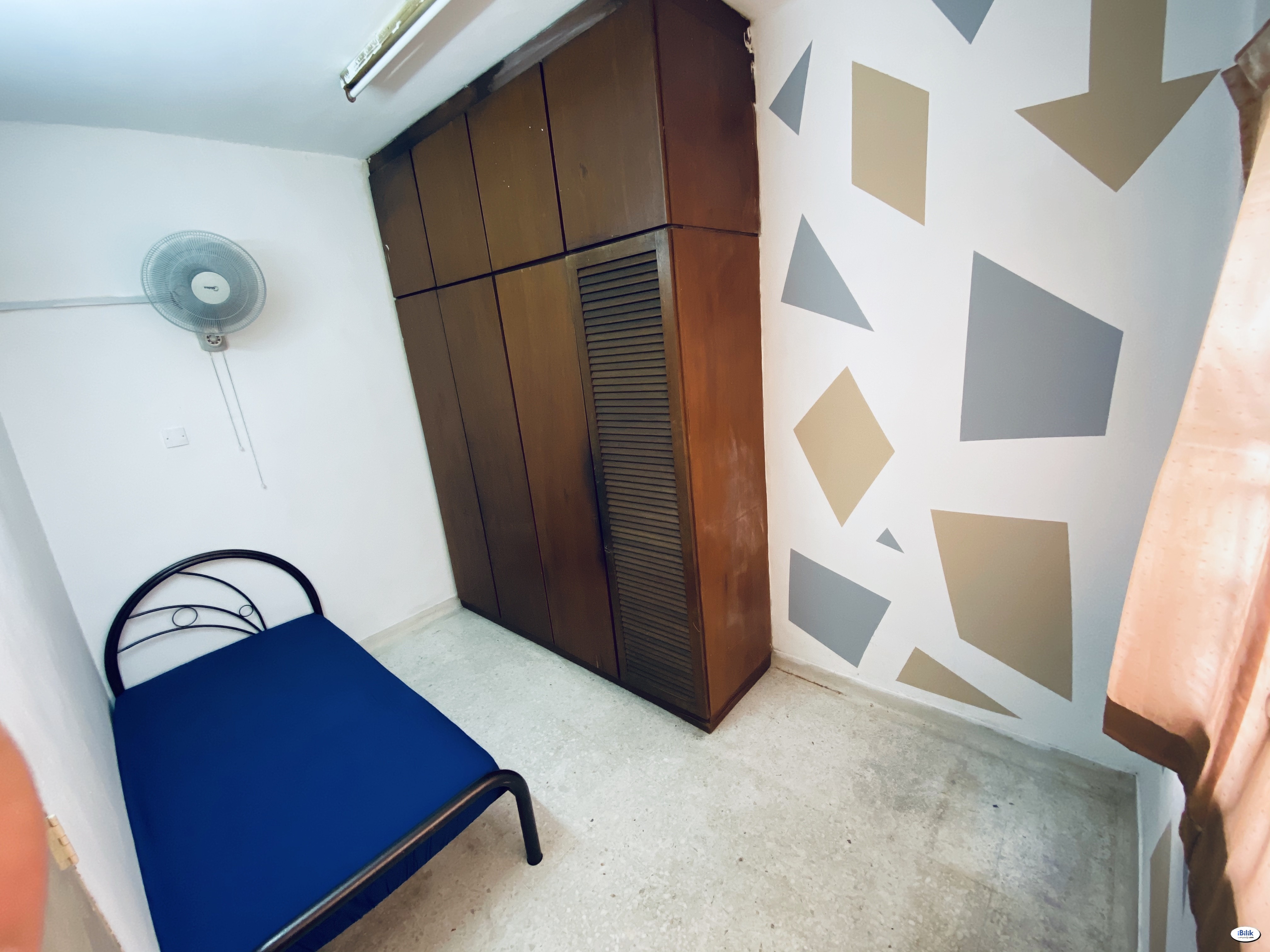 Immediately Move In 🌈 Middle Room at SS2, Petaling Jaya - Image 1