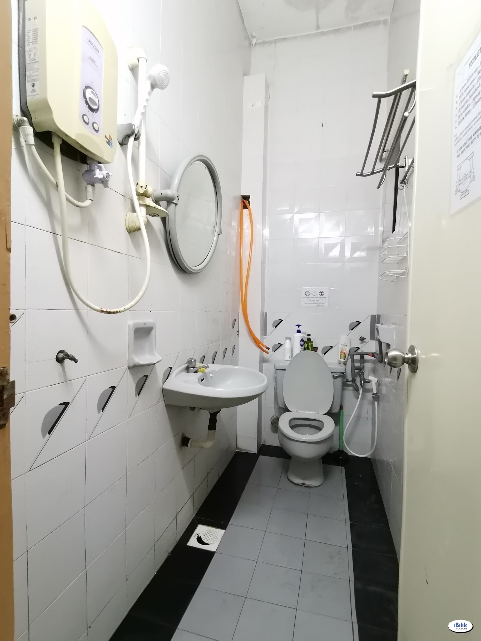 ⚡ ZERO DEPOSIT ⚡ Middle Room in SS4 Kelana Jaya, Walking Distance to LRT 🌈 - Image 1