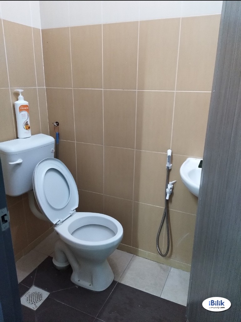 Middle Room at Cheras, Kuala Lumpur - Image 5
