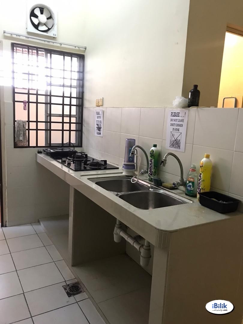 🚩[RM1 Rental for 2nd Month] Middle Room at SS15, Subang Jaya - Image 1