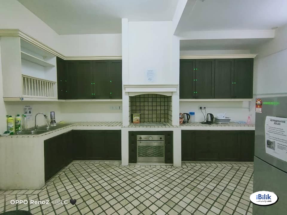 🚩 FREE HIGH SPEED WIFI 🚩 FREE CLEANING SERVICE ~ Single Room at Damansara Jaya, Petaling Jaya - Image 2