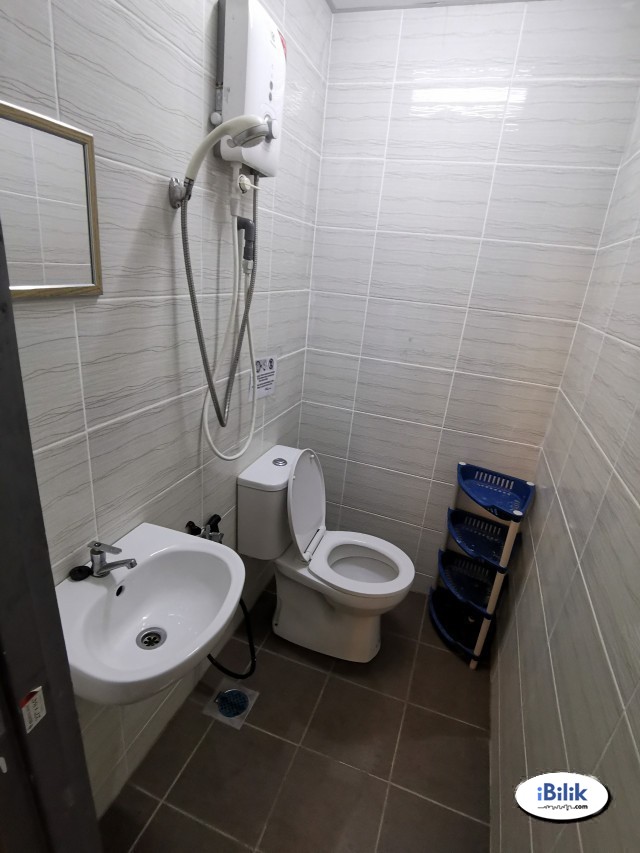 ✨ Middle Room at Kota Damansara, Petaling Jaya with Strategic Location Nearby ✨ - Image 2