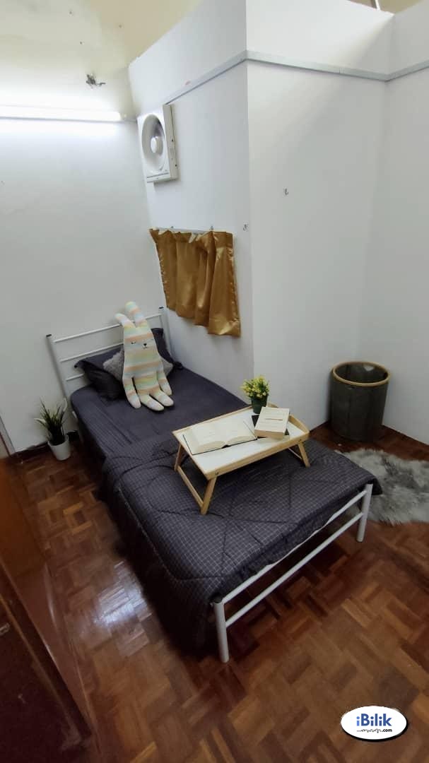 [Zero Deposit]  Small Room Bandar Puchong Jaya, Puchong - Image 1