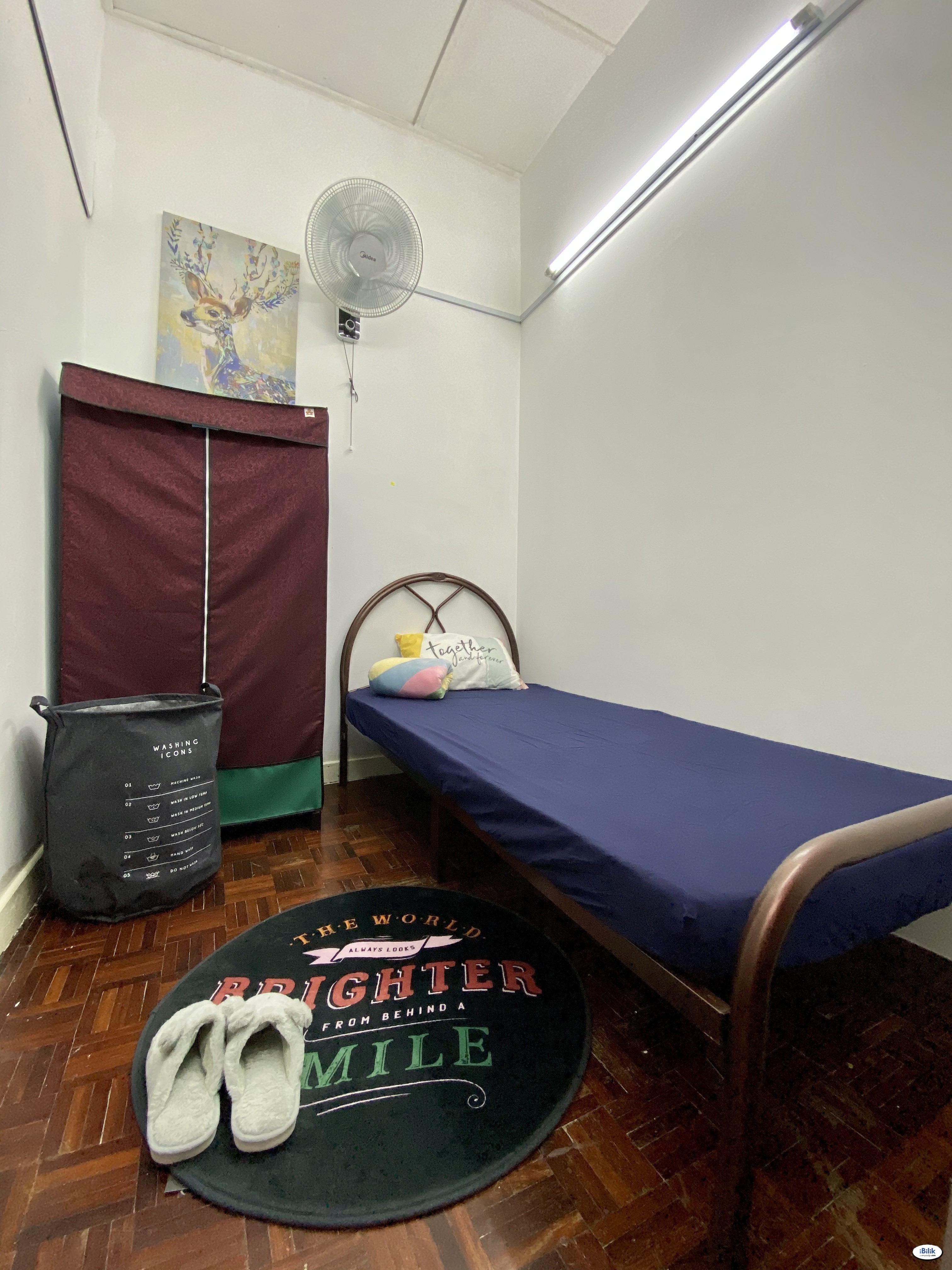 Middle Room for Rent at SS2 PJ. Near LRT Taman Bahagia //Sea Park // Taman Paramount - Image 1