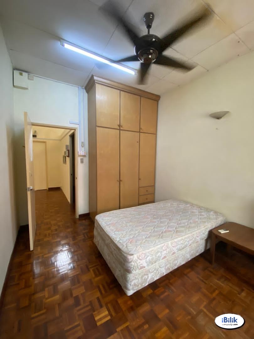 1 Month Deposit ⚡ Middle Room at BU2, Bandar Utama Nearby One Utama Mall / Bandar Utama MRT Station - Image 3