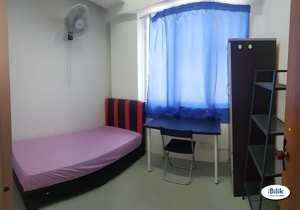 ⚡RM 1 for 2nd Month⚡ Middle Room at Seri Utama, Kota Damansara - Image 3