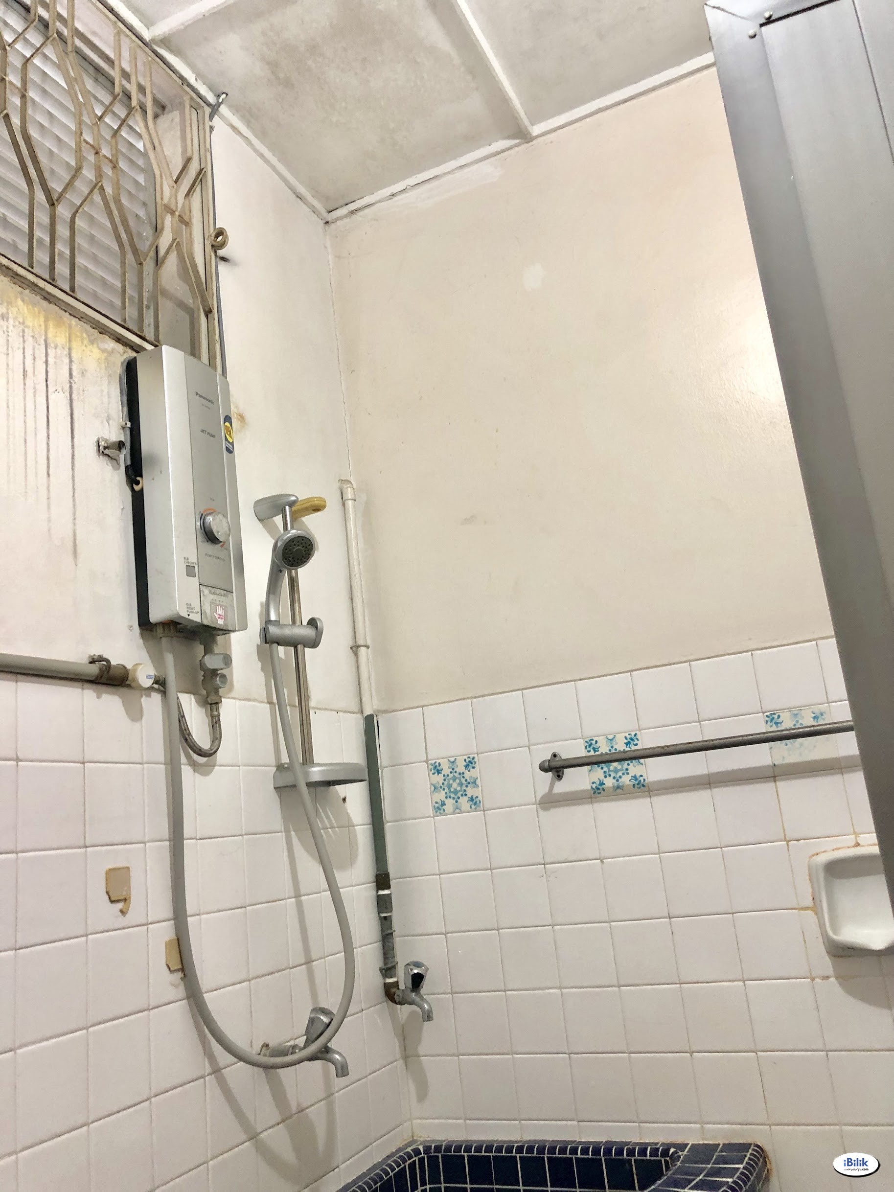 👍 ZERO Deposit 👍 Master Room In SS2 Include Water Bill - Image 2