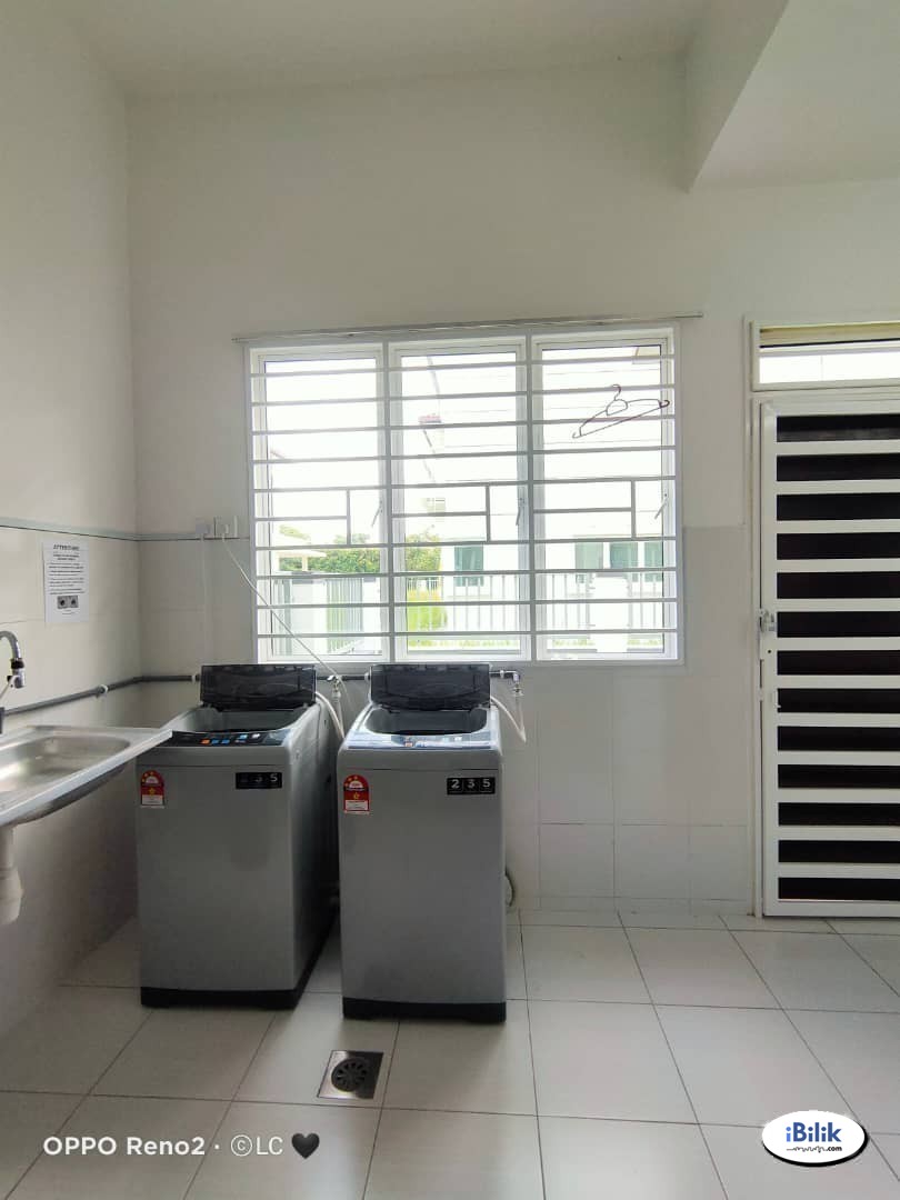ᴍᴏᴠᴇ ɪɴ ɪᴍᴍᴇᴅɪᴀᴛᴇʟʏ ❗ Middle Room at Setia Alam, Shah Alam Near Taipan, Setia City Mall - Image 3