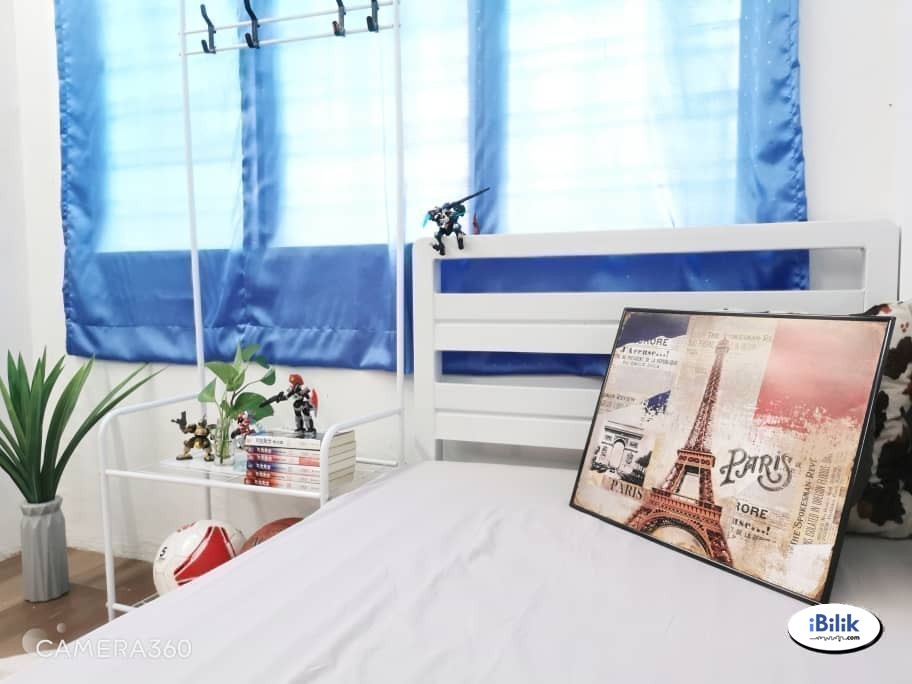 Zero Deposit ⛔ Middle Room Bandar Puteri Puchong with High Speed WIFI 📶 - Image 3