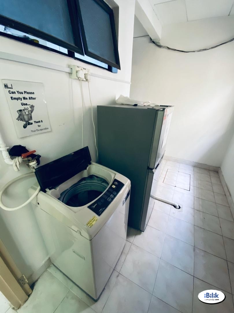 1 Month Deposit 😎 Small Room for rent at Bandar Utama PJ. Near Mutiara Tropicana // Aman Suria - Image 2