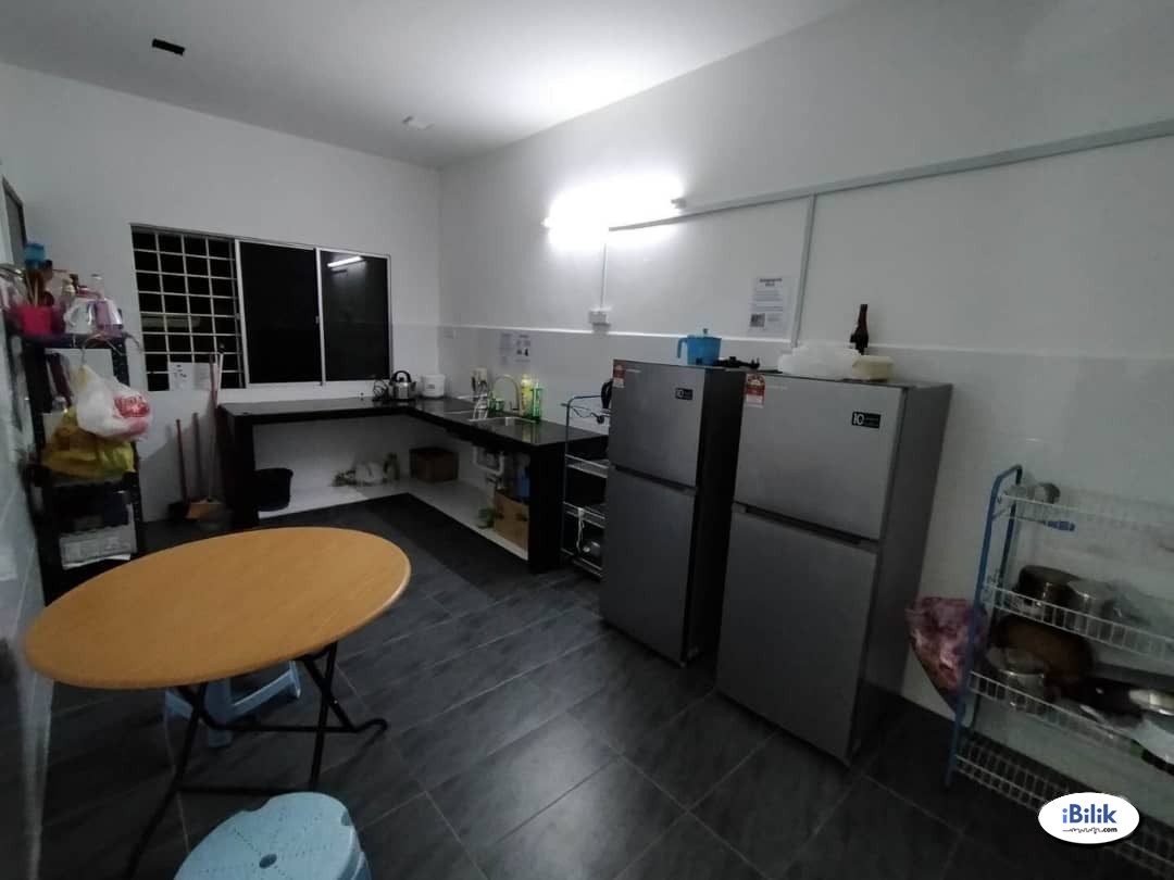 Single Room at Bukit Jalil, Kuala Lumpur with High Speed WIFI 🚀 - Image 3