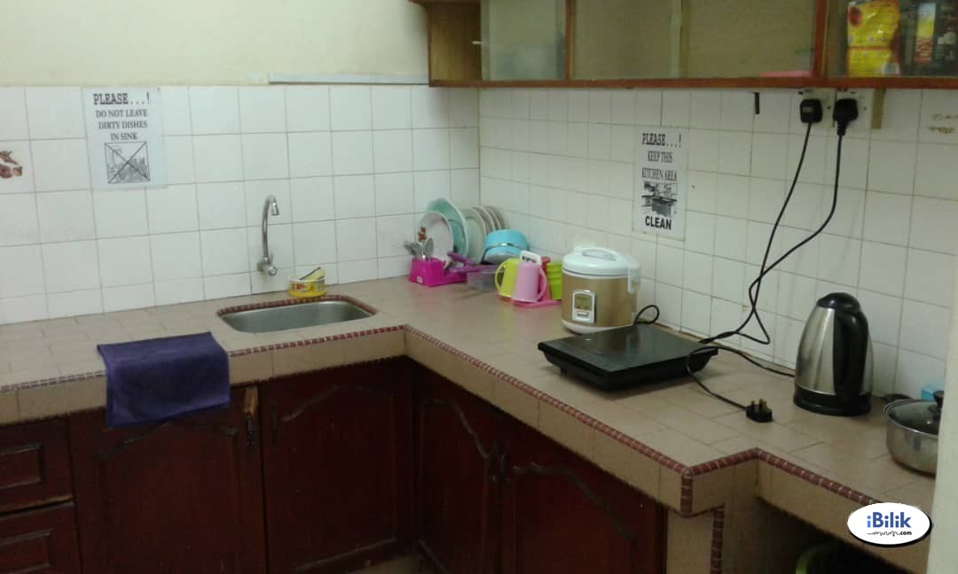 Middle Room at PJS 10, Bandar Sunway with 5Mins ? to Sunway Pyramid / Sunway Uni - Image 3