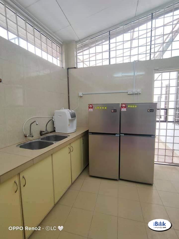 💥[Zero Deposit] Available & Ready to Move In Middle Room at Bangsar, Kuala Lumpur💥 - Image 1