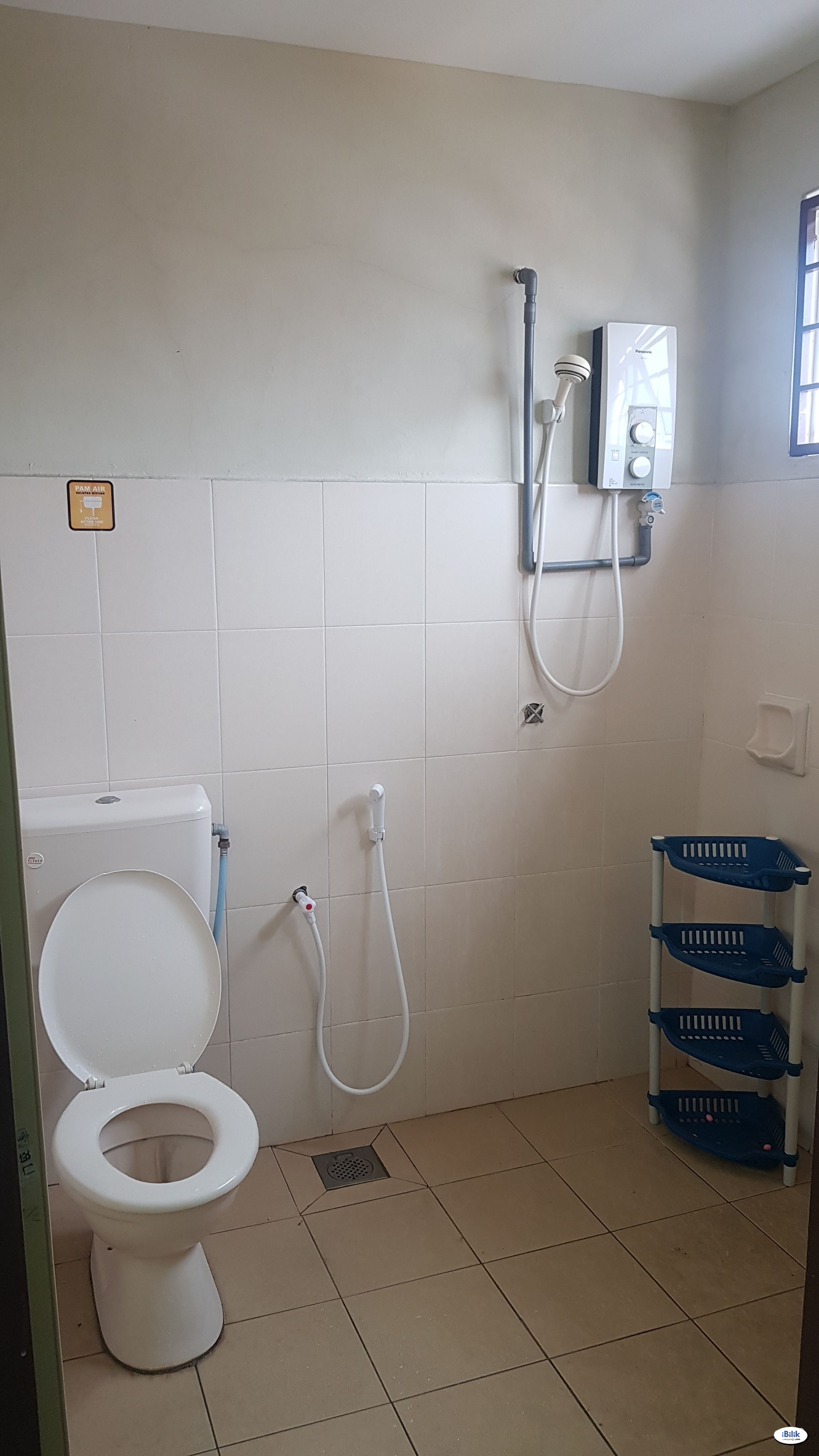 HIGH SPEED WIFI ~ Middle Room at SS15, Subang Jaya - Image 1