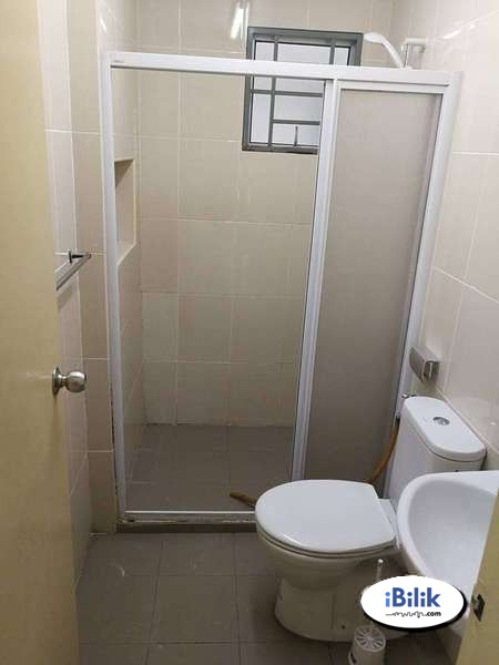 🏡 Middle Room at USJ 1, UEP Subang Jaya 🌞 - Image 1