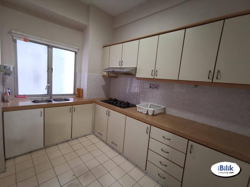 🏡 Middle Room at USJ 1, UEP Subang Jaya 🌞 - Image 2