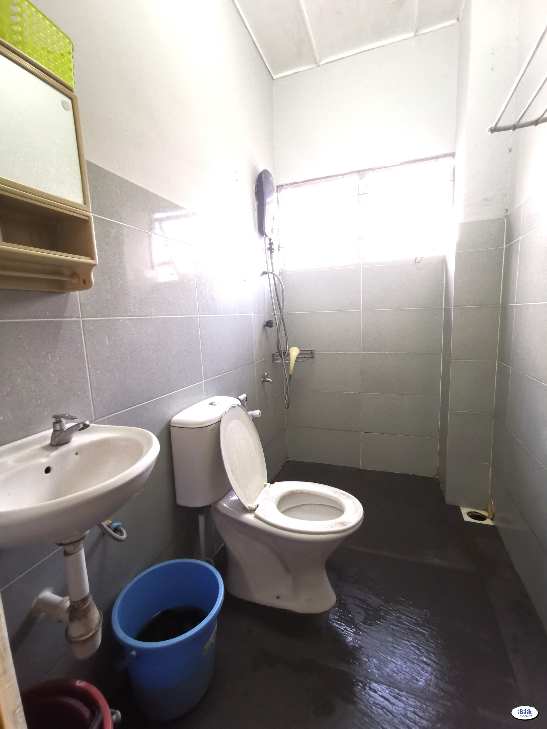 ❗Zero Deposit / Middle Room at BU7, Bandar Utama Nearby Centre Point Bandar Utama ⚡ - Image 1
