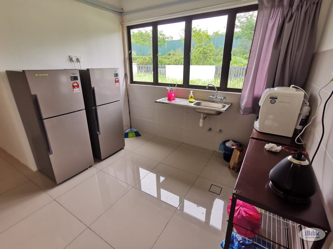 Fully Furnished Room Rent at Setia Alam / Free Wifi ✅ Utilities Included ✅ - Image 3