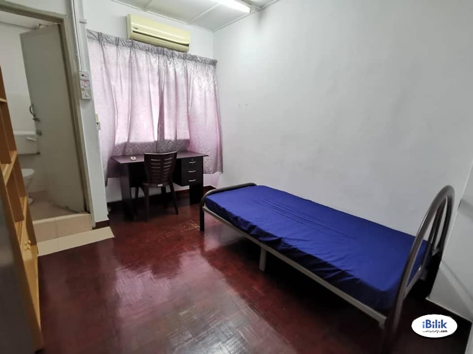 Urgent Move In 🚚 Middle Room at PJS 10, Bandar Sunway - Image 1