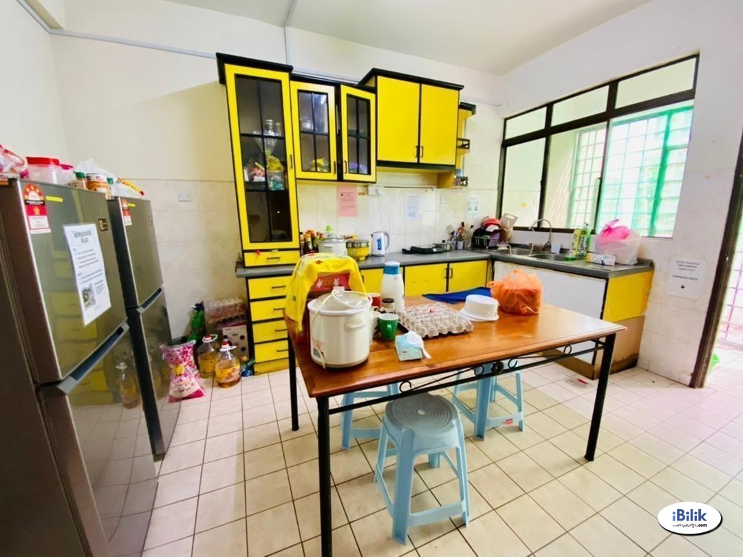 🌞Comfortable Spacious /  Single Room at Bandar Utama 11 with High Speed WIFI - Image 2