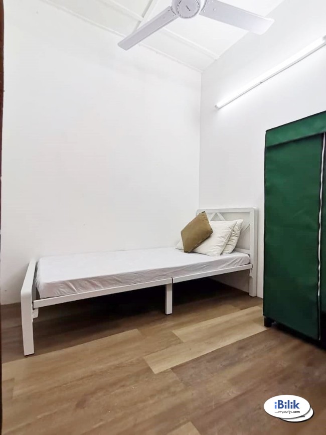 ingle Room at PJS 10- Bandar Sunway. Walking distance BRT Station - Image 1