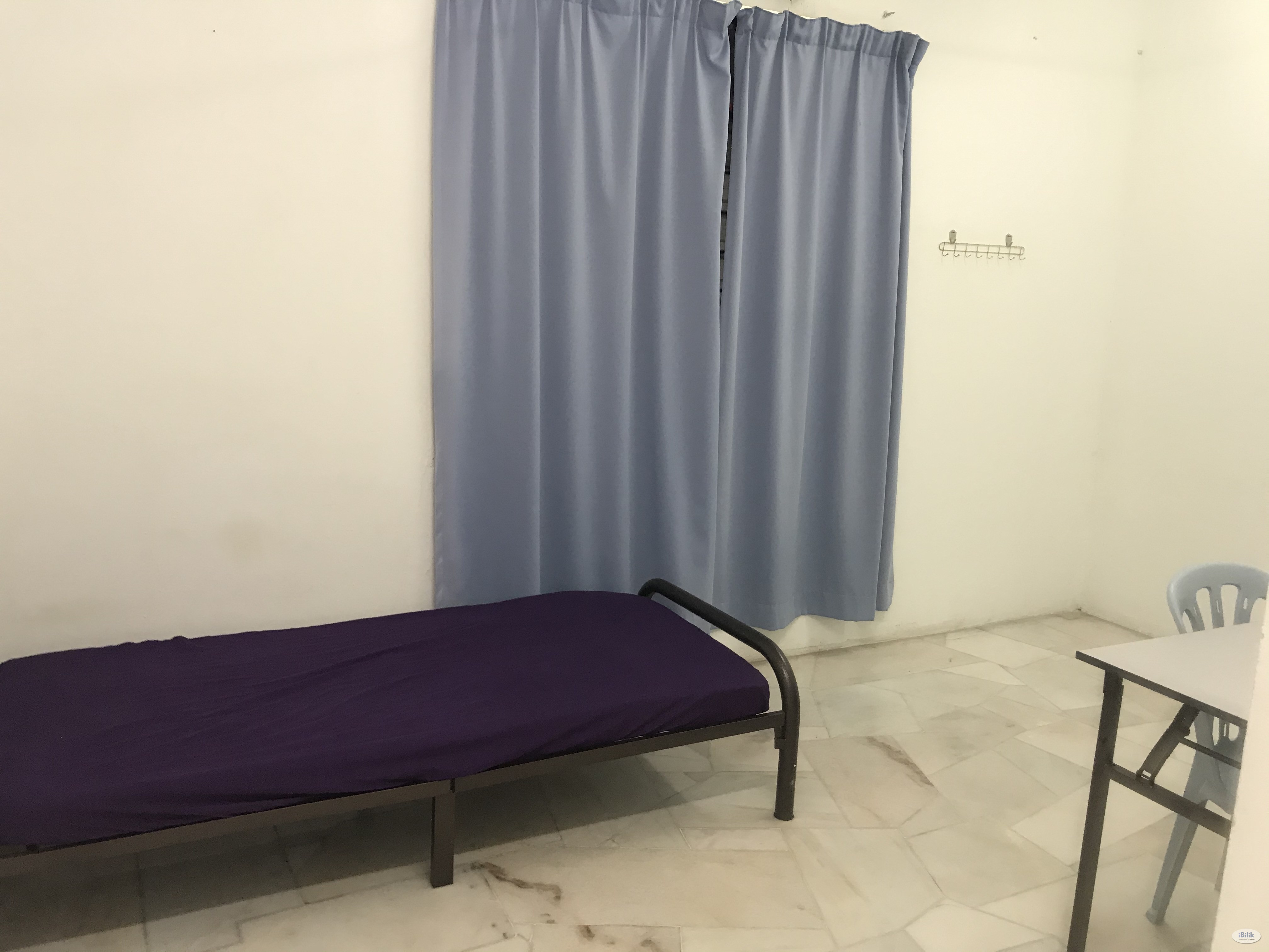 Zero Deposit. Walking distance Sunway Lagoon BRT Station! Middle Room For Rent in PJS9, Bandar Sunway - Image 1