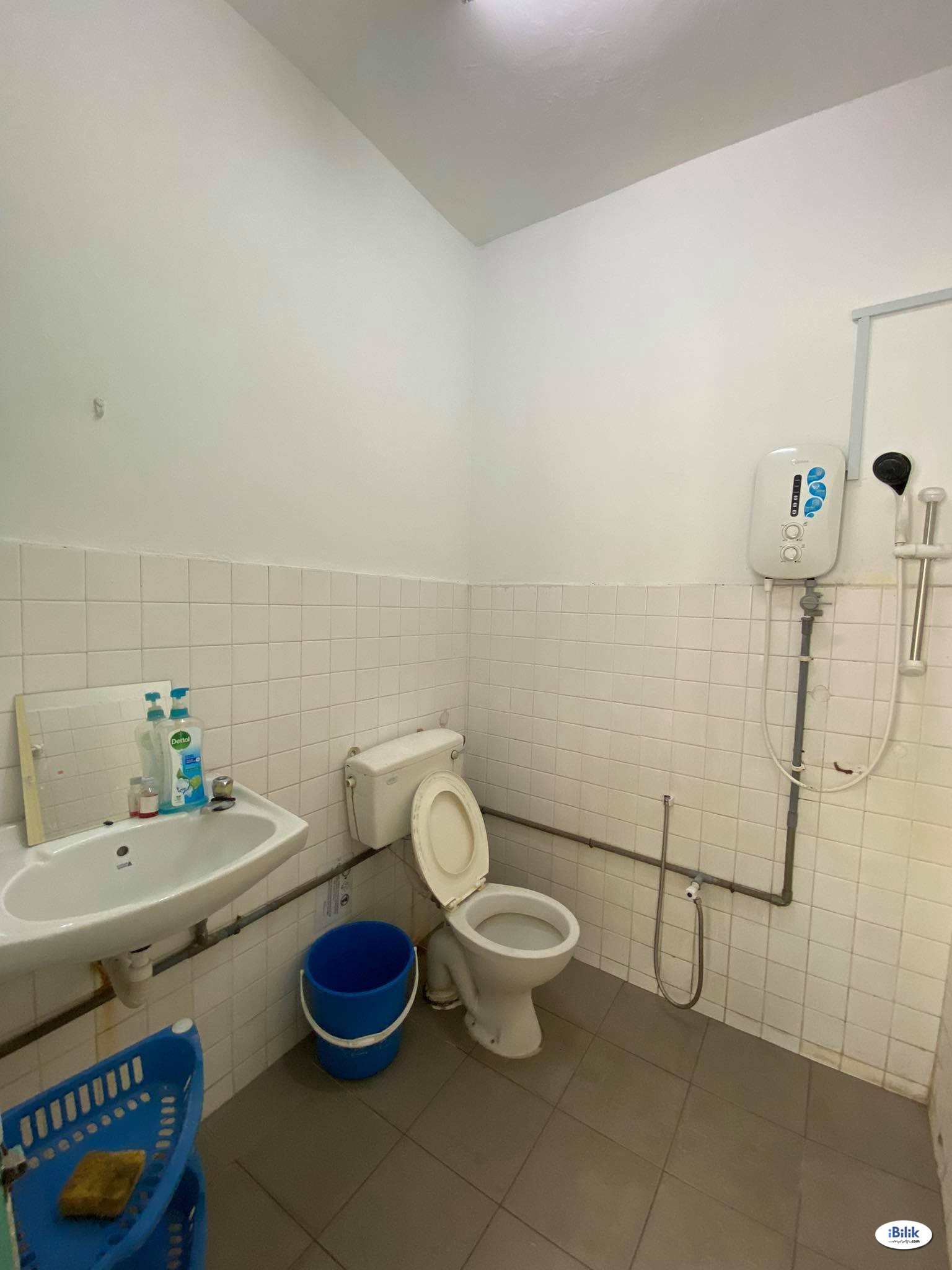 ✨LIMITED MASTER BEDROOM IN PJ AREA ✨ROOM FOR RENT IN TAMAN SEA, PETALING JAYA - Image 3