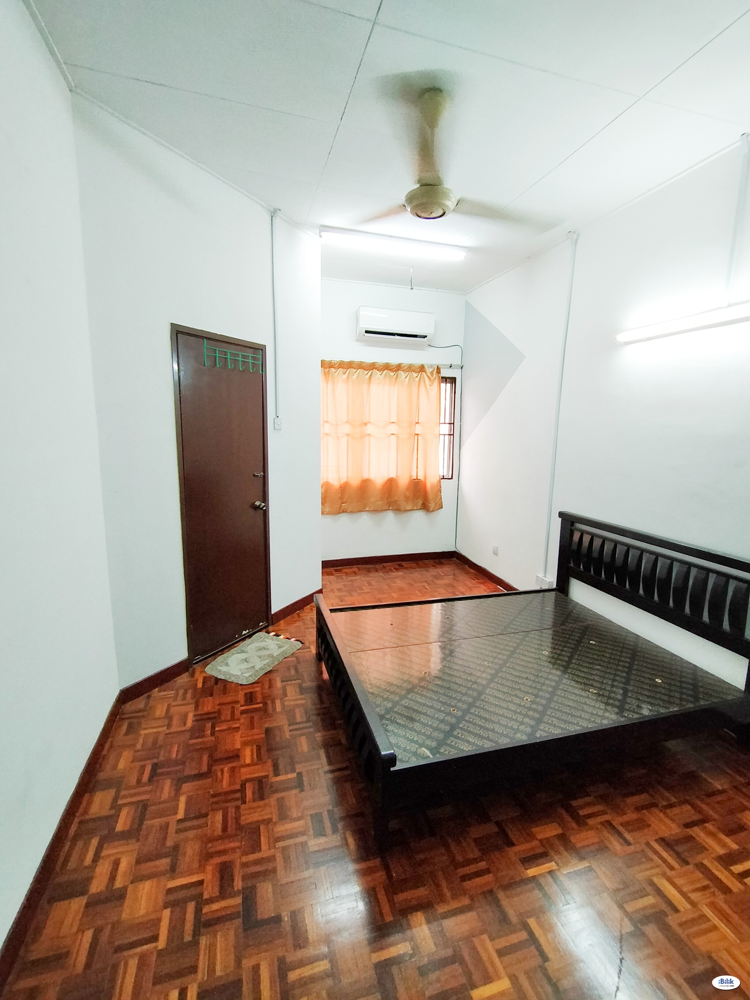 ⚡Middle Room at Kelana Jaya 🚶Walking distance to kelana jaya lrt 🚗Easy Access to Dataran Prima, Sunway Mas, Paradigm Mal - Image 1