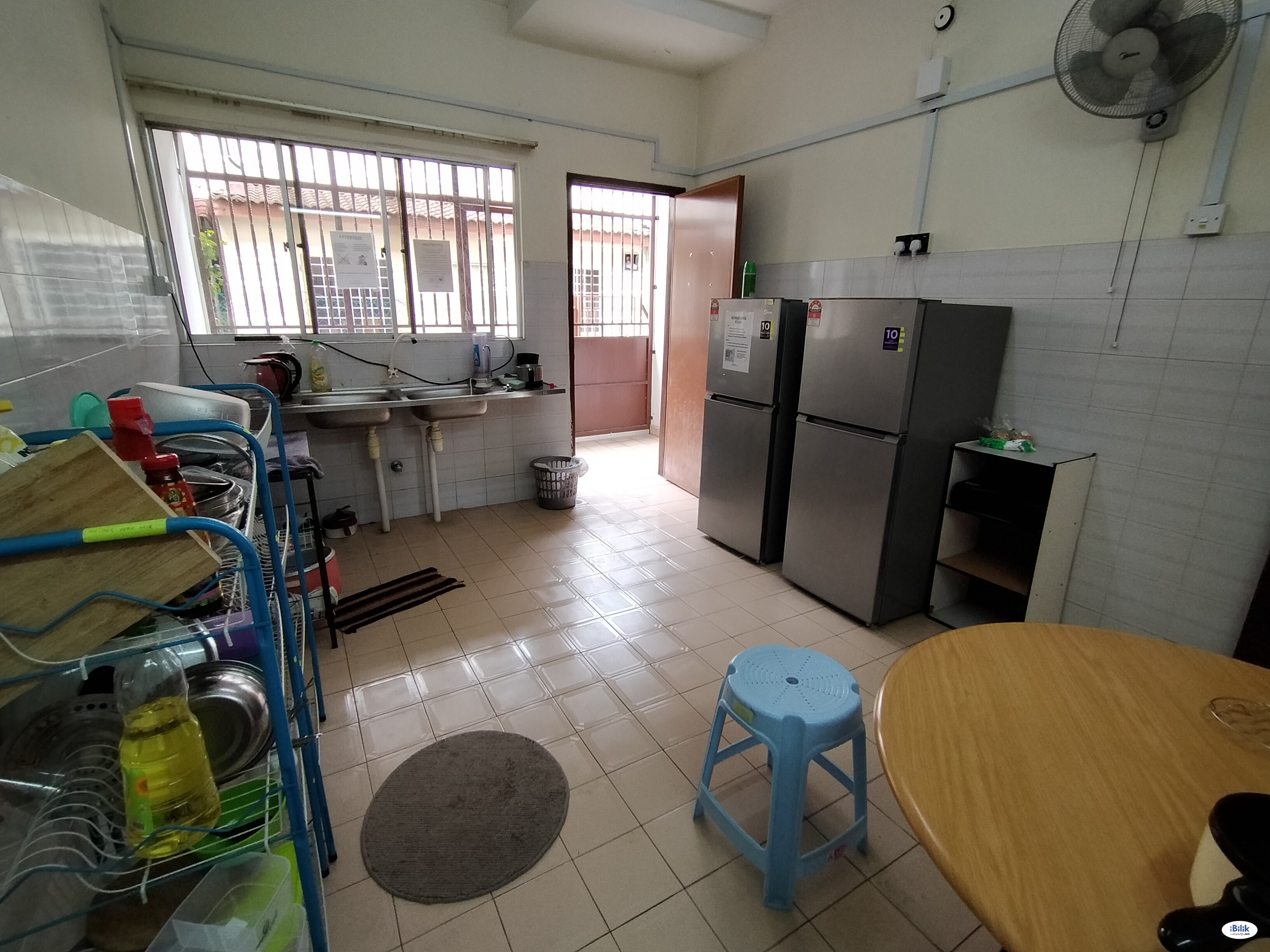 ⚡Middle Room at Kelana Jaya 🚶Walking distance to kelana jaya lrt 🚗Easy Access to Dataran Prima, Sunway Mas, Paradigm Mal - Image 2