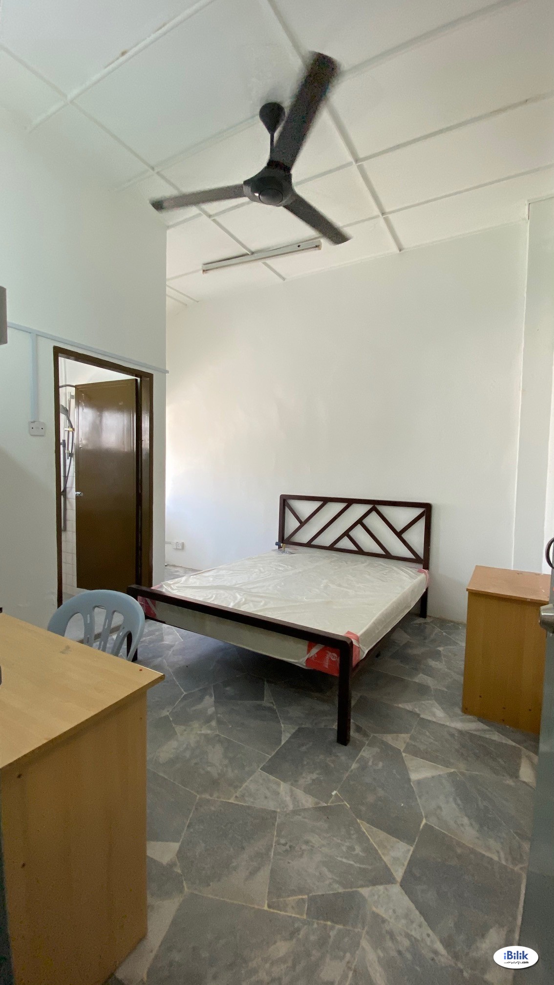 ⭐Middle Room at SS2 🚶Walking distance to LRT Taman Bahagia, LRT Taman Paramount  ⭕Easy Access to Chow Yang, SS2 Square,  - Image 1