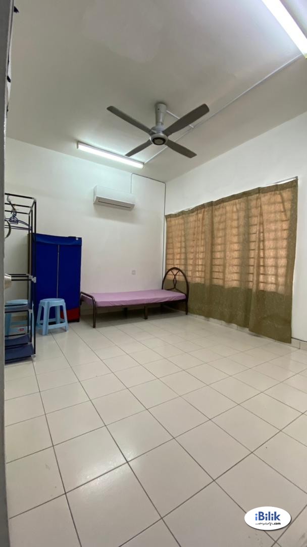 💓Middle Room at Damansara Jaya ✨Bathroom, ⭐Near to  Atria Mall , Starling Mall , Beaconhouse , Damansara Uptown , 3 Dama - Image 1