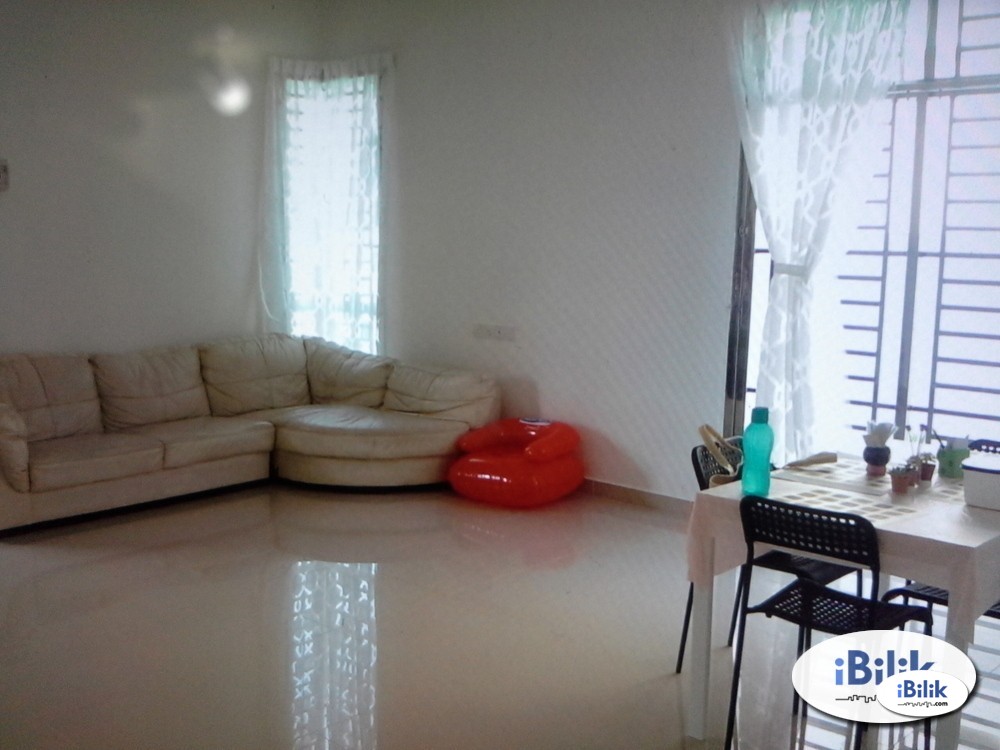 Single Room with own private bathroom at Alma, Bukit Mertajam - Image 4