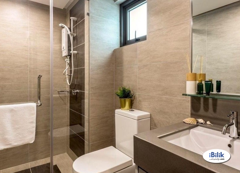 Master Room at Union Suites @ Bandar Sunway, Selangor - Image 3