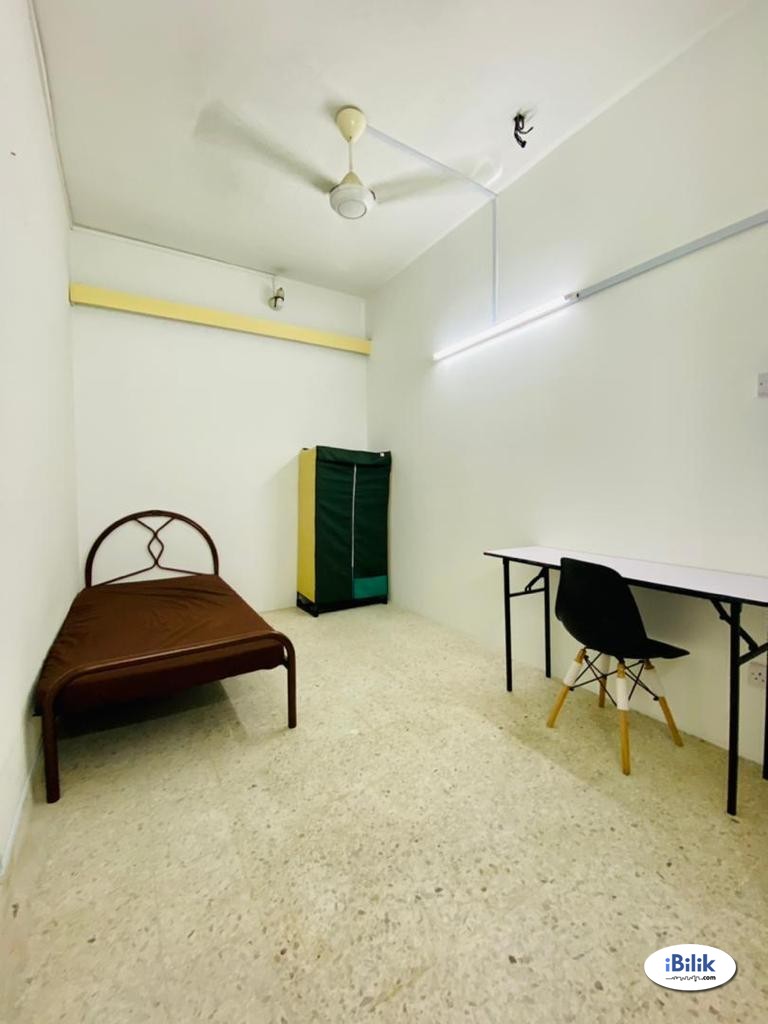 💓Middle Room at SS2 ⭐Near to Chow Yang , Atria Mall , LRT Taman Bahagia , 3 Damansara, SS2 Square - Image 1