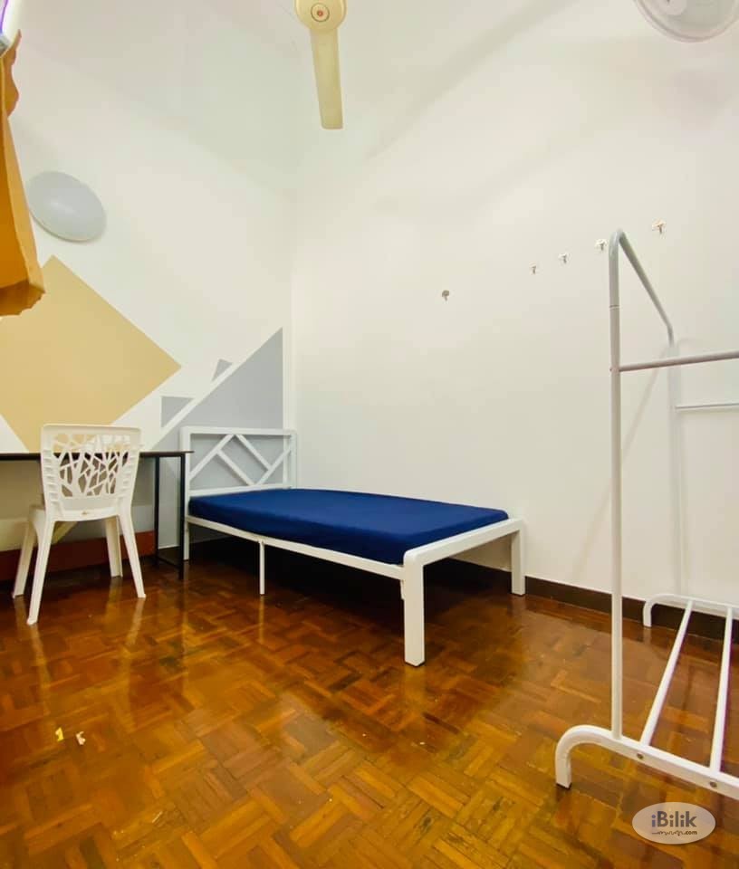 ❗❗ONE MONTH DEPOSIT ONLY❗✨ Room For Rent in Bandar Utama Area ✨ - Image 1
