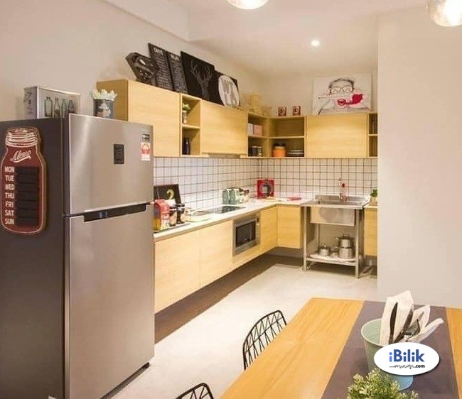 Middle Room at Subang Jaya, Selangor - Image 3