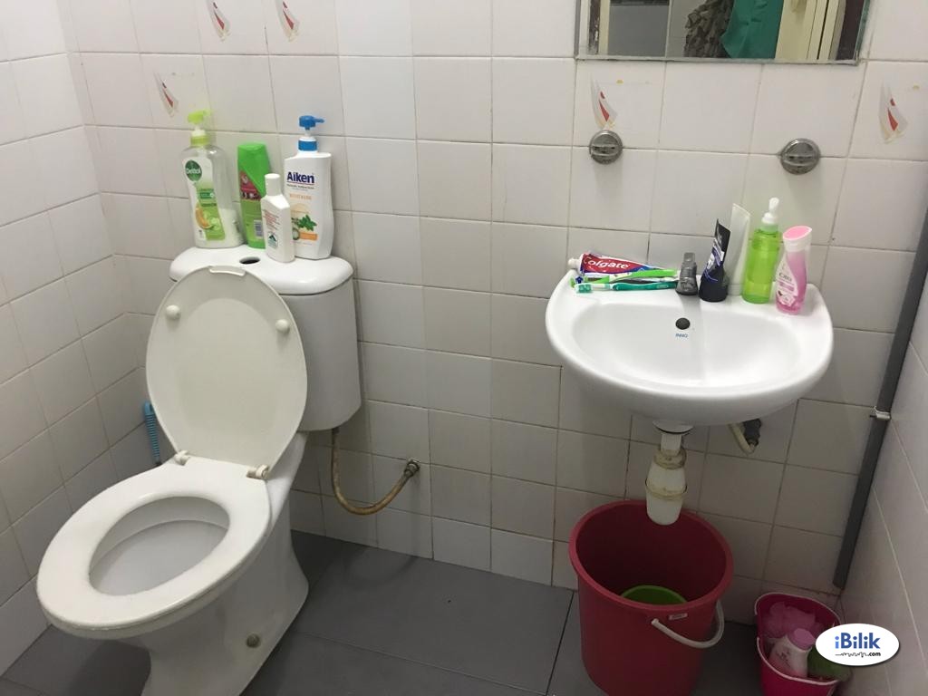 Middle Room at USJ 2, UEP Subang Jaya - Image 4