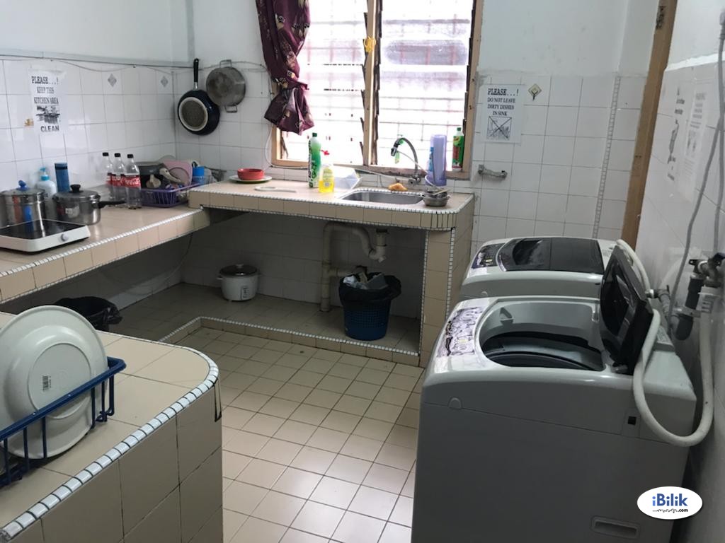 Middle Room at Pinggiran USJ 3, Subang Jaya - Image 2