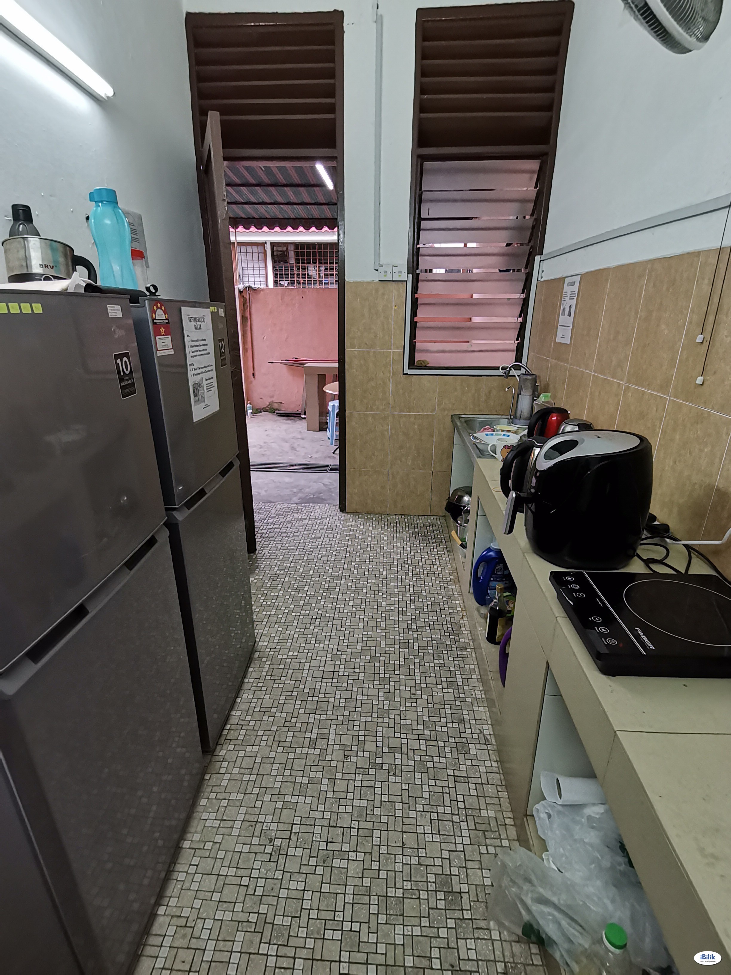 Middle Room at Bandar Sri Damansara, Petaling Jaya - Image 3