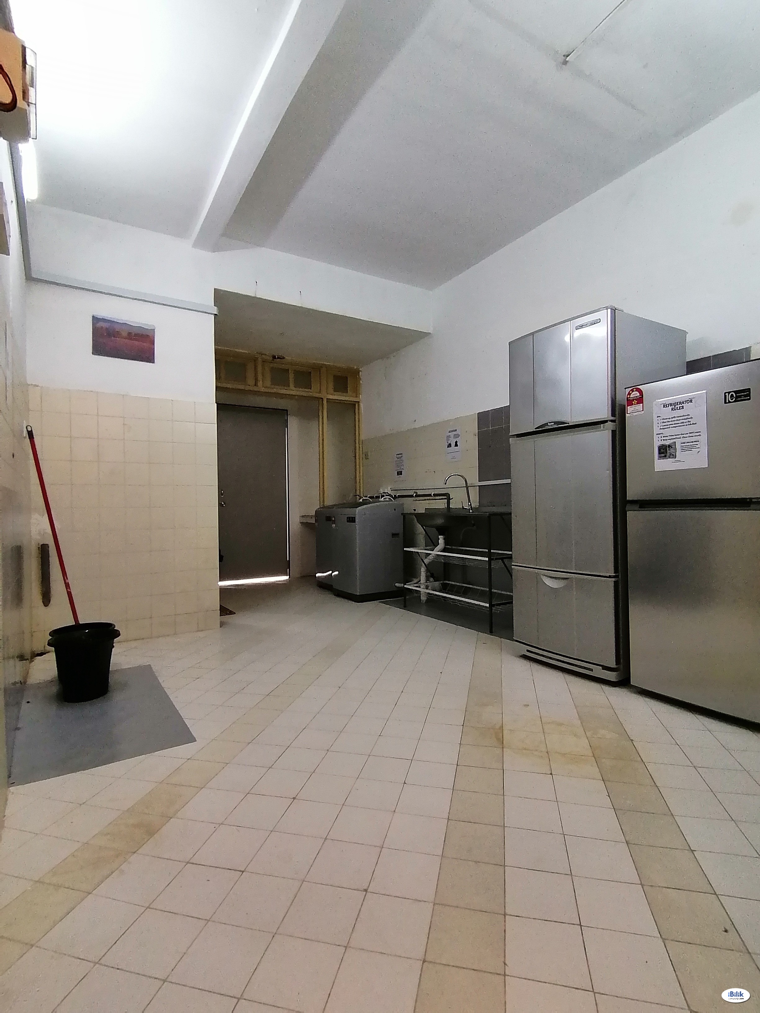 Middle Room at Taman SEA, Petaling Jaya - Image 2