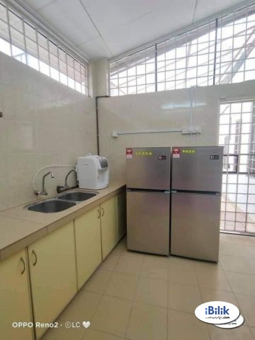 RENT ZERO DEPOSIT !! Middle Room at PJS 9- Bandar Sunway - Image 2
