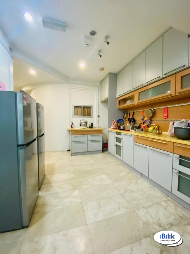 ROOM FOR RENT at Bandar Utama- Petaling Jaya✨ WALKING DISTANCE TO ONE UTAMA- CENTREPOINT- MRT BANDAR UTAMA✨ - Image 2