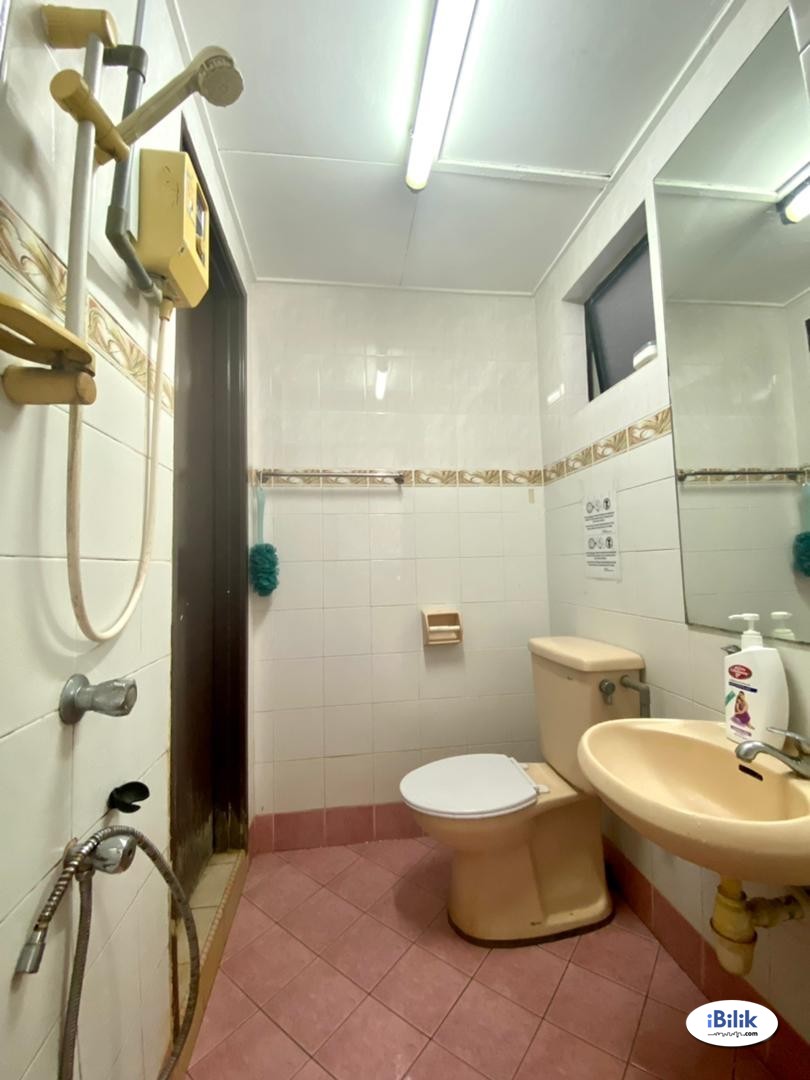 💓Middle Room at Bandar Utama  ⭐Near to One Utama , MRT Bandar Utama, 1 Power House , First Avenue , Centre Point , IKEA  - Image 3