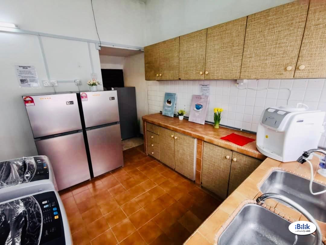 💓Middle Room Near to One Utama , MRT Bandar Utama, 1 Power House , First Avenue , Centre Point , IKEA , MRT Mutiara Dama - Image 2
