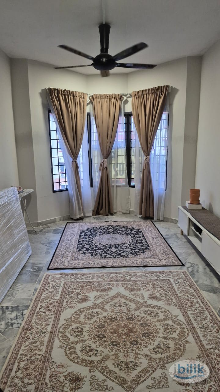 Master Room at Jaya Apartment, TTDI Jaya - Image 4